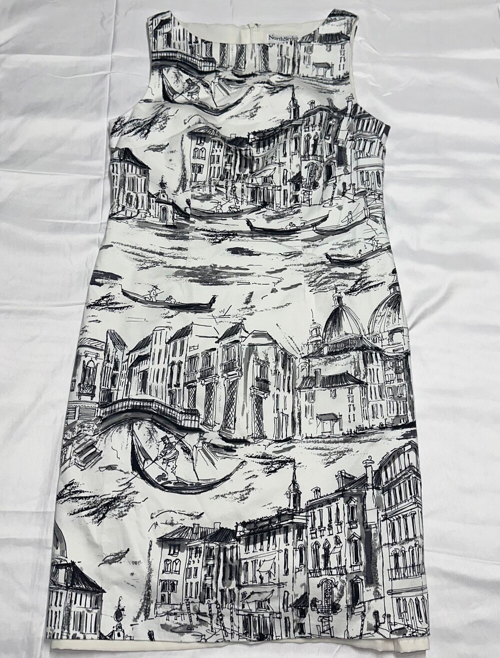 NorthStyle Women’s Size 6 Black White Venice Cityscape Sheath Dress Sleeveless